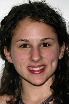 Hallie Kate Eisenberg interpreta Ruthie