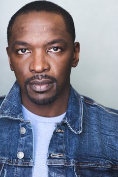 Michael Jibrin interpreta Vietnam Vet