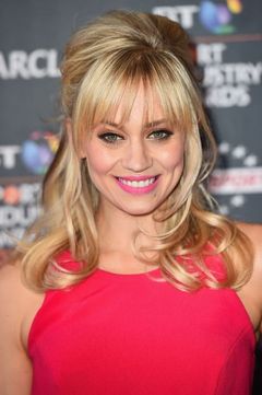 Kimberly Wyatt interpreta Dancer