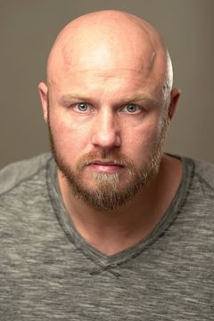 Oren Hawxhurst interpreta Inmate #2