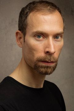 Matteo Pasquini interpreta The Homeless Man
