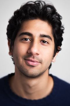 Vihaan Samat interpreta Law Student Patel