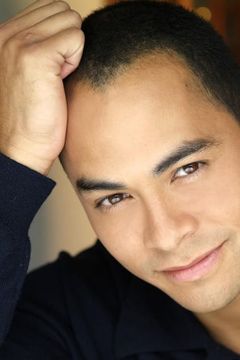 Jose Pablo Cantillo interpreta Miguel