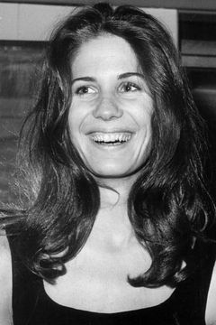 Anne Byrne Hoffman interpreta Friend