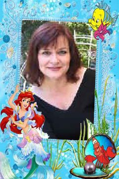 Linda Harmon interpreta Singer (voice) (uncredited)