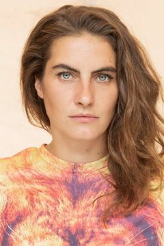 Samia Chancrin interpreta Sabine Baumgarten