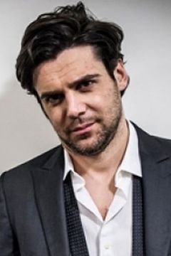 Francesco Albanese interpreta centauro