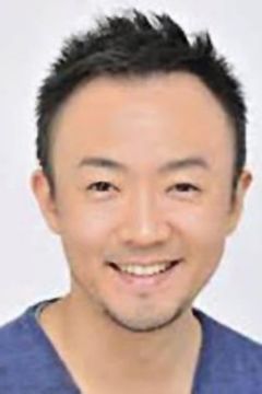 Tsutomu Tatsumi interpreta Seita (voice)