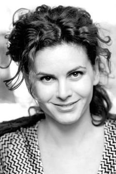 Anna Stante interpreta Moglie di Ricardi