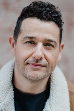 Les Chantery interpreta Suleiman