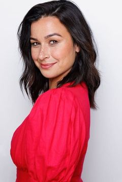 Tori La Desma interpreta Stephanie Leoni