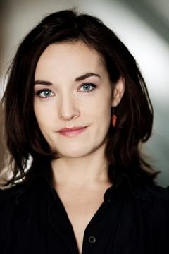 Maria Rossing interpreta Rebecca