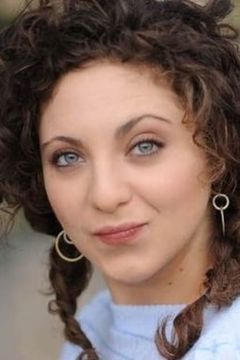 Emma Fassler interpreta Abby