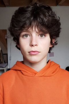 Jehan Renard interpreta Joseph (at 9 years old)