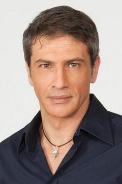 Lorenzo Crespi interpreta Dino