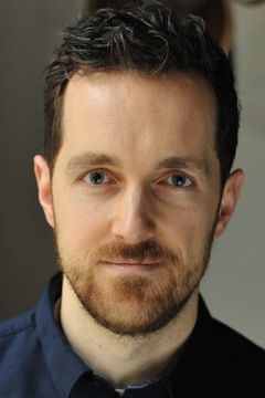 Jason McKinnon interpreta Don Samuels