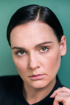 Valentina Alexeeva interpreta Natasja