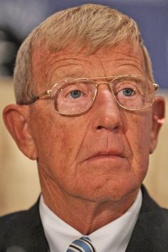 Lou Holtz interpreta Himself