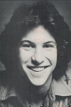 Scott Jacoby interpreta Jerry Bingham