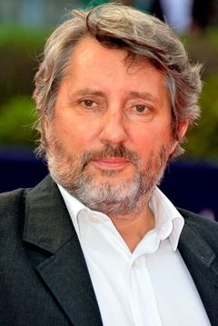 Bruno Podalydès interpreta Professor Chambard
