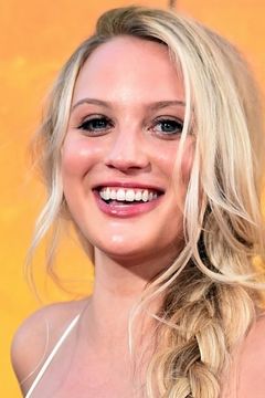 Kirby Bliss Blanton interpreta Amy