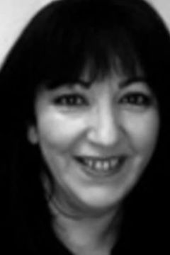 Amira Chemakhi interpreta in Paris