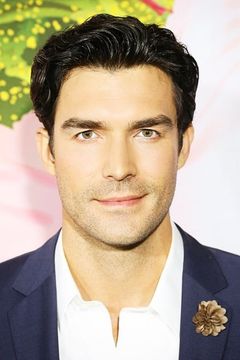 Peter Porte interpreta Aiden