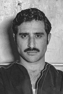 Giannis Vasilottos interpreta Christos