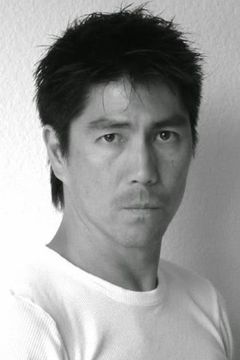 Hiroo Minami interpreta Assassin (uncredited)