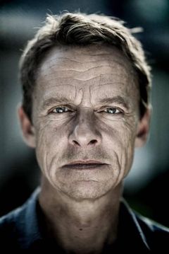 Olaf Johannessen interpreta Mester Maunus