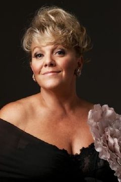 Alison Jiear interpreta Ensemble'Master of the House'