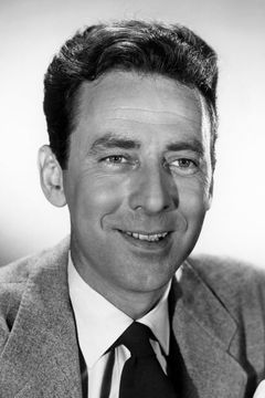 George O'Hanlon interpreta TV Commentator 2