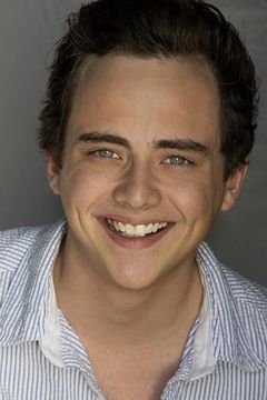 Ryan Malgarini interpreta 6-Year-Old Leland