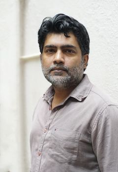 Trishaan interpreta Farrukh