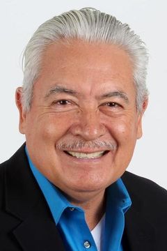 Pablo Esparza interpreta Grasa