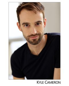 Kyle Cameron interpreta Roman Soldier