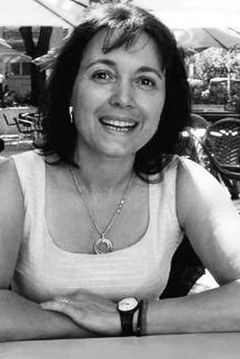 Elzhana Popova interpreta Maria