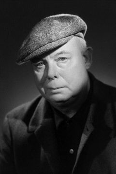 Jean Renoir interpreta Self (archive footage) (uncredited)