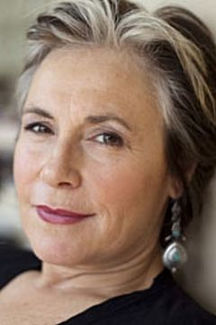 Cathy Jones interpreta Carol Crane