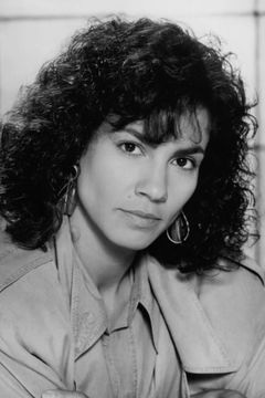 Rachel Ticotin interpreta Mariana Garcia Guerrero