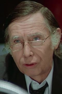 Jacques Paoli interpreta lui-même