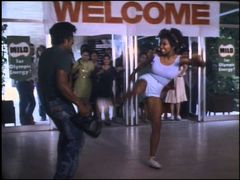 Rosanne Katon interpreta Bridal Shower Hooker