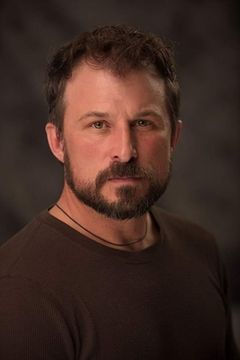 Stephane Legault interpreta French Trapper