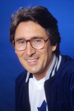 Ray Buktenica interpreta Shrink