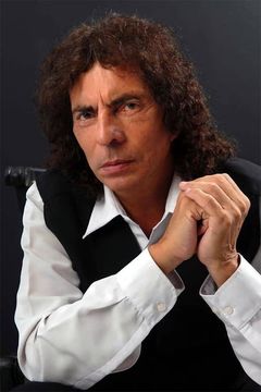 Alejandro Dolina interpreta Puma Cachito