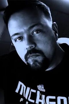 Mark Van Woert interpreta Pedestrian (uncredited)