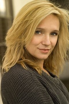 Lisa Langlois interpreta Patsy