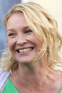 Joanna Page interpreta Just Judy