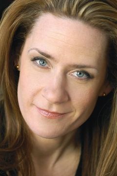 Helen Coxe interpreta Dorothy De Santillana