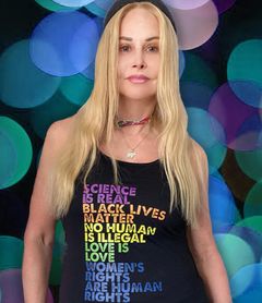 Susie Singer Carter interpreta Suzie the Stripper